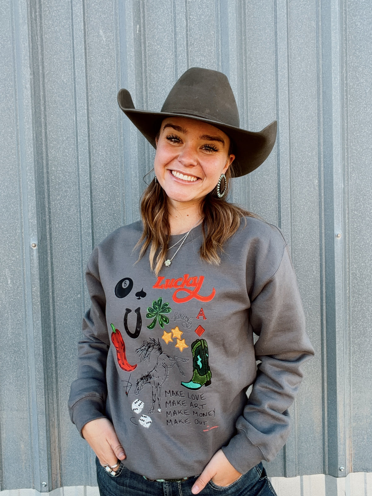 THE LUCKY 7 CREWNECK